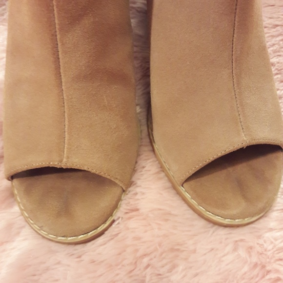 Platform Sandals - Picture 5 of 6